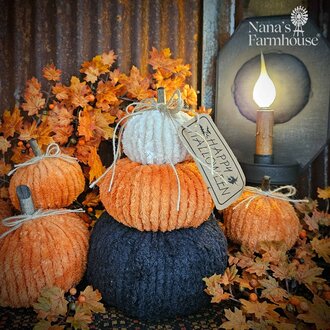 Chenille Stacked of Pumpkins - Small