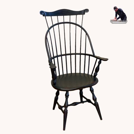 Sack Back Arm Chair with Comb